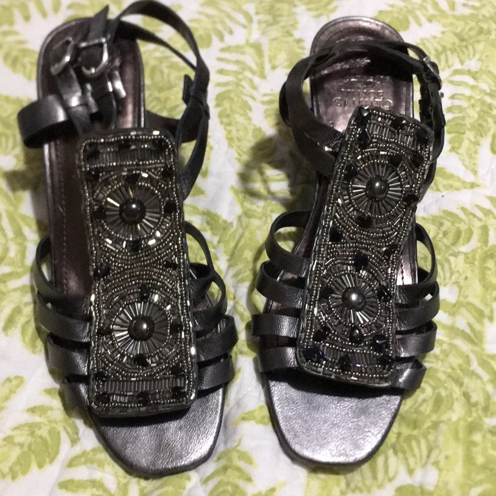 Beaded sparkling Wedges